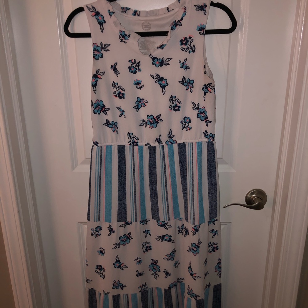 Little Girl Long Pink and Blue Flower Dresses